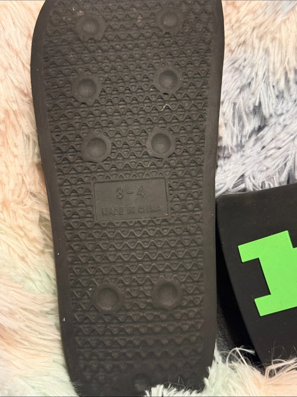 MINECRAFT Kids Black Slides with Green Pixel Design